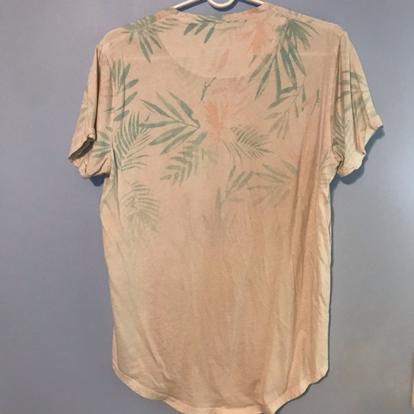 Hollister T-Shirt - Picture 3 of 4